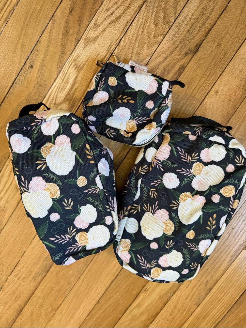 Itzy Ritzy x Chelsea Deboer Packing Cubes - Picture 4 of 5